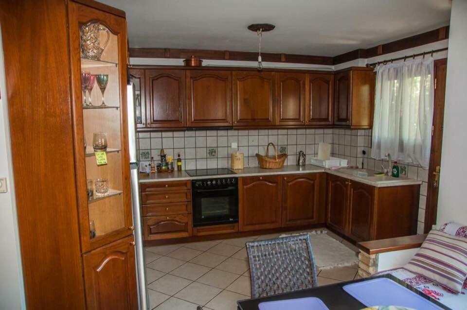 Dorothea'S Villa Platanos  Buitenkant foto