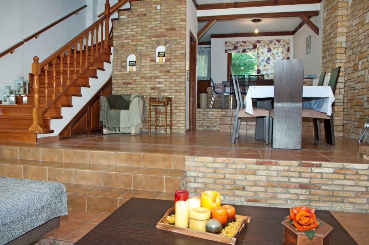 Dorothea'S Villa Platanos  Buitenkant foto